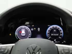 Volkswagen Golf (2025) thumbnail 8