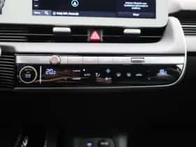 Hyundai Ioniq 5 (2023) thumbnail 18