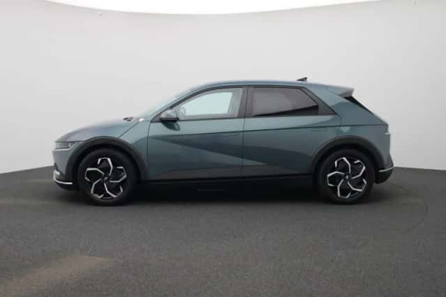 Hyundai Ioniq 5 (2023) thumbnail 4