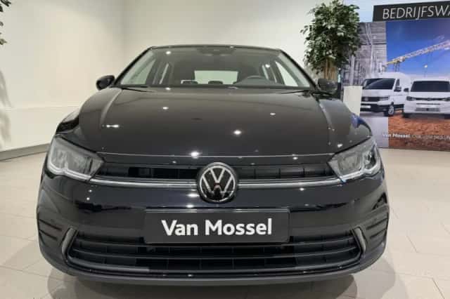 Volkswagen Polo (2024) thumbnail 2