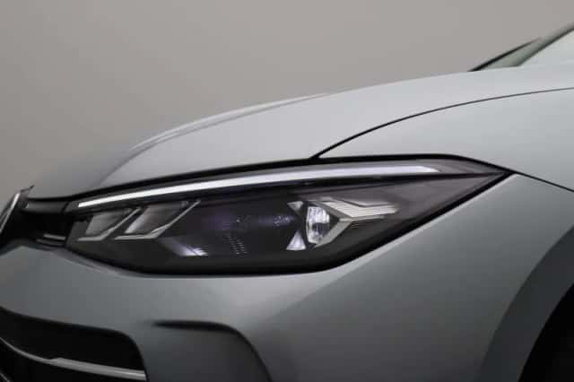 Volkswagen Passat (2024) thumbnail 15