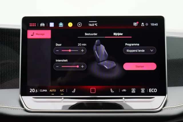 Volkswagen Passat (2024) thumbnail 21