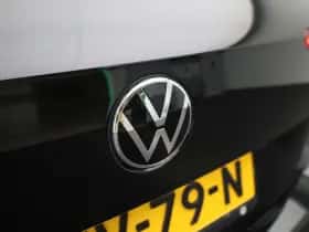 Volkswagen Golf (2024) thumbnail 36
