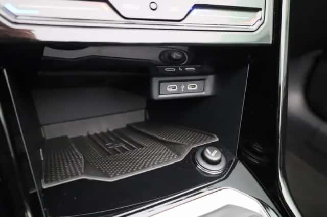 Volkswagen T-Roc (2025) thumbnail 26