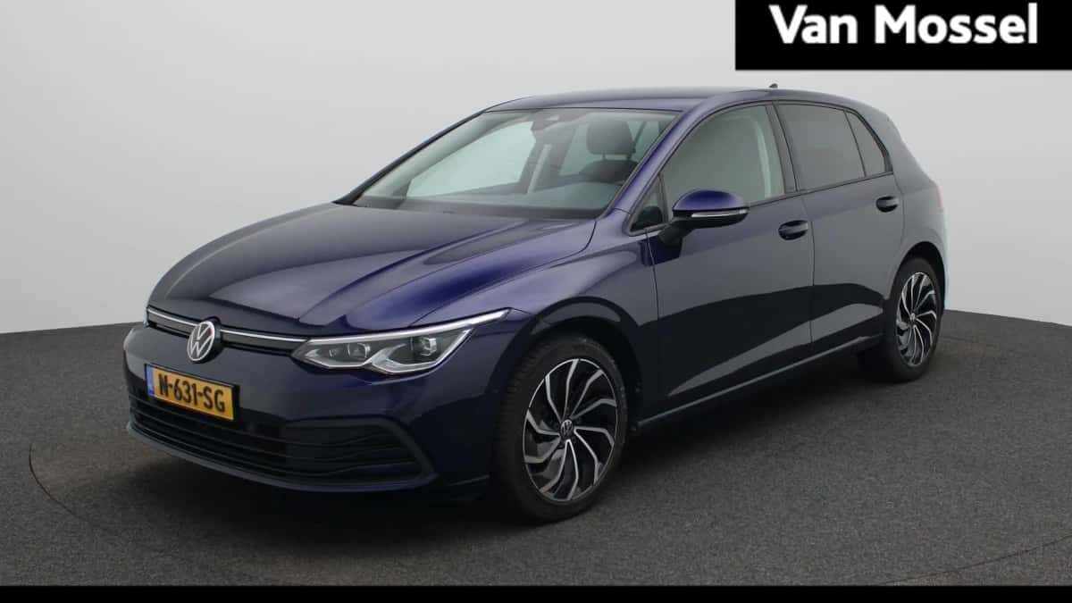 Volkswagen Golf (2021) — foto 1