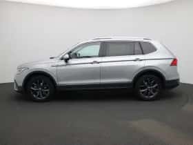Volkswagen Tiguan (2023) thumbnail 4