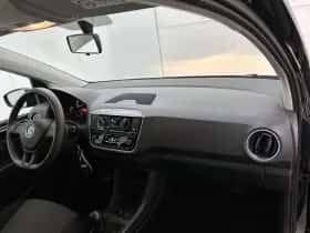 Volkswagen Up! (2018) thumbnail 11