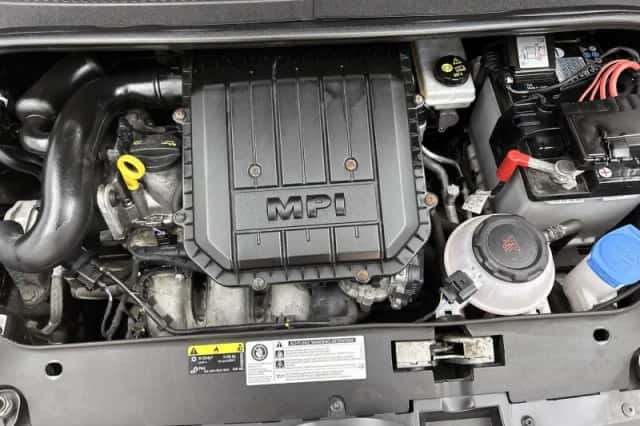 Volkswagen Up! (2018) thumbnail 12