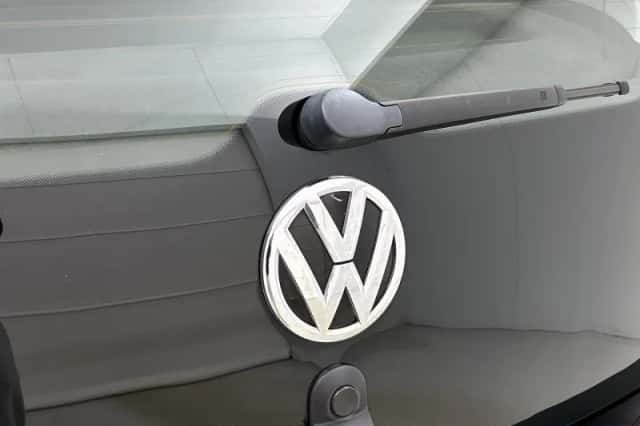 Volkswagen Up! (2018) thumbnail 16