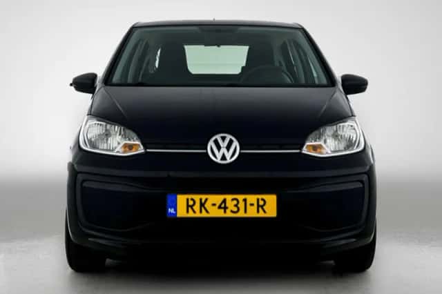 Volkswagen Up! (2018) thumbnail 5
