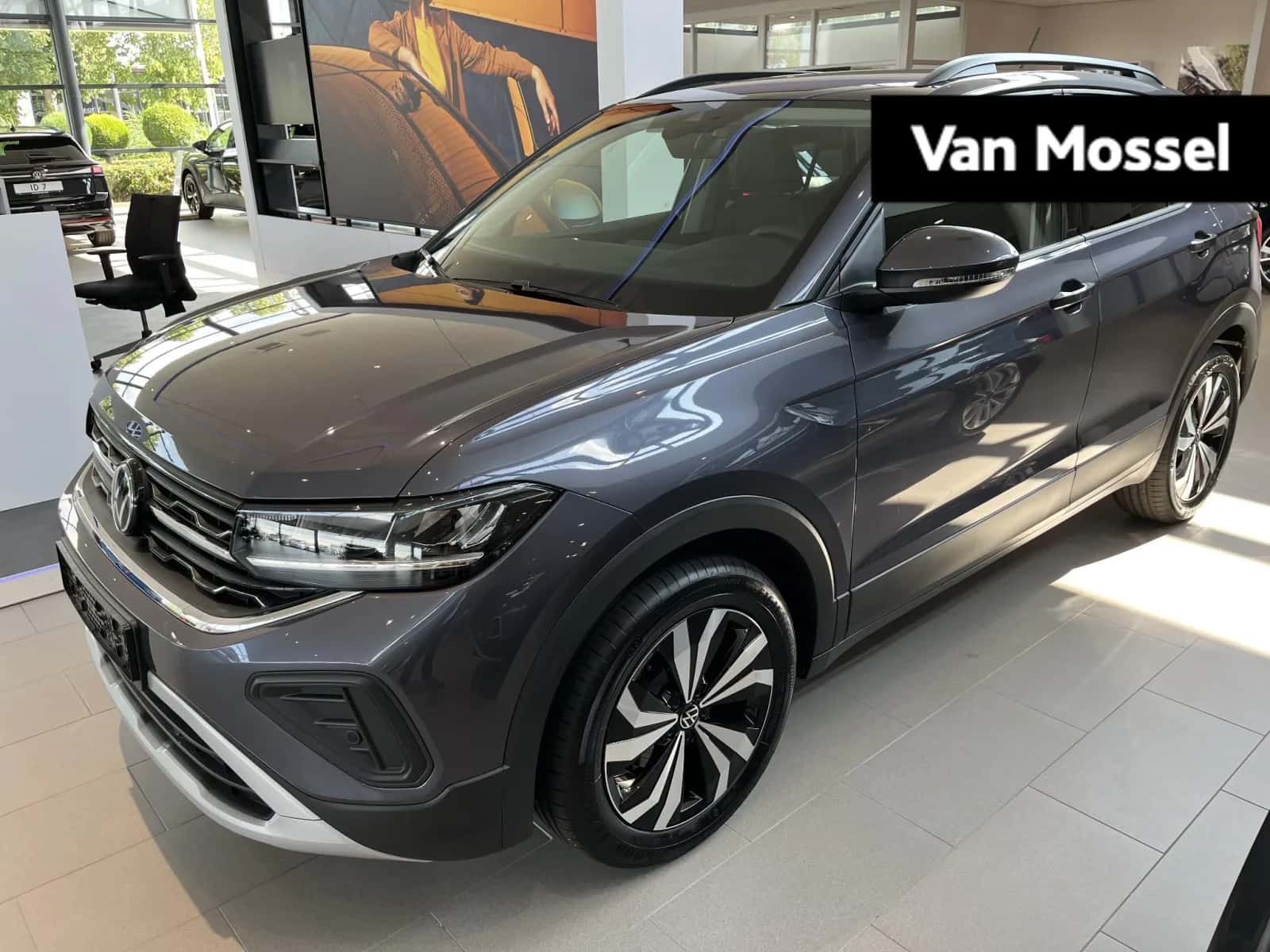 Volkswagen T-Cross (2025) — foto 1