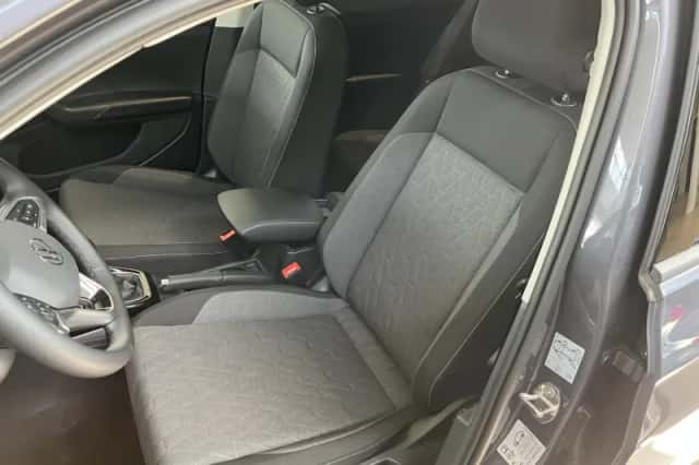 Volkswagen T-Cross (2025) thumbnail 5