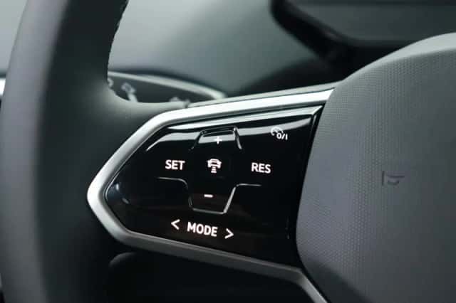 Volkswagen ID.4 (2023) thumbnail 15