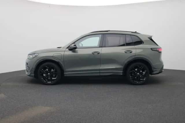 Volkswagen Tiguan (2025) thumbnail 4