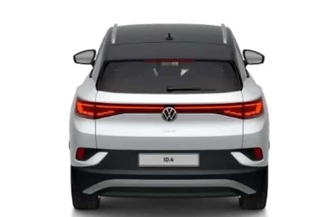 Volkswagen ID.4 (2023) thumbnail 3