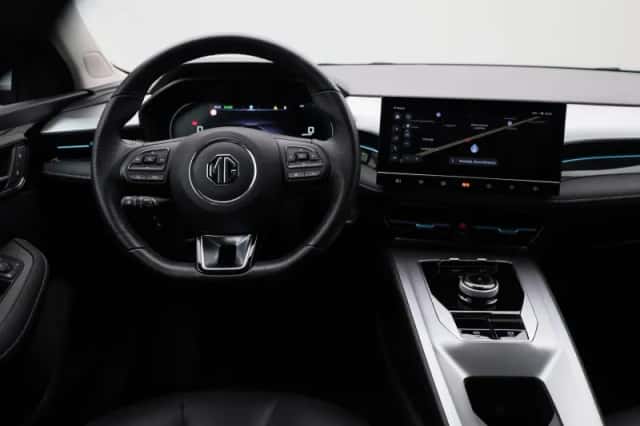 MG MG5 (2023) thumbnail 7