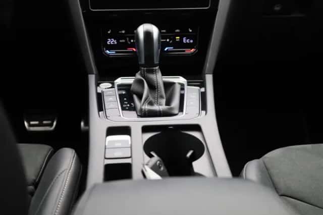 Volkswagen Arteon (2023) thumbnail 10