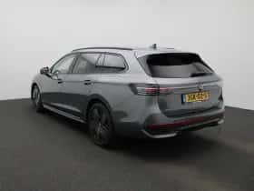 Volkswagen Passat (2025) thumbnail 2