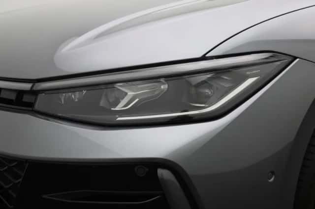 Volkswagen Passat (2025) thumbnail 13