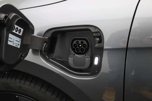 Volkswagen Passat (2025) thumbnail 14