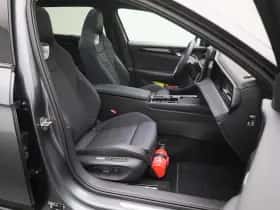 Volkswagen Passat (2025) thumbnail 25