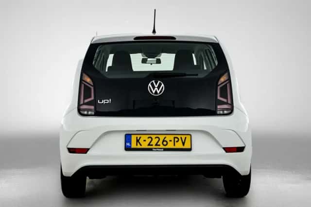 Volkswagen Up! (2021) thumbnail 3