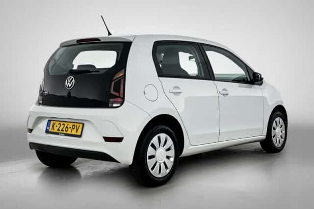 Volkswagen Up! (2021) thumbnail 4