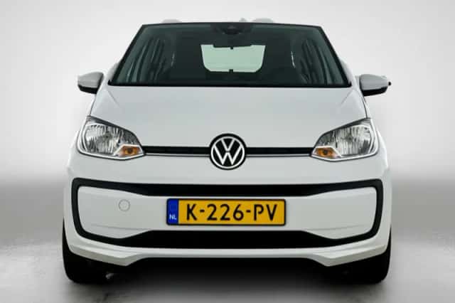 Volkswagen Up! (2021) thumbnail 5