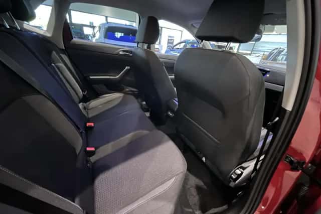 Volkswagen Polo (2024) thumbnail 10