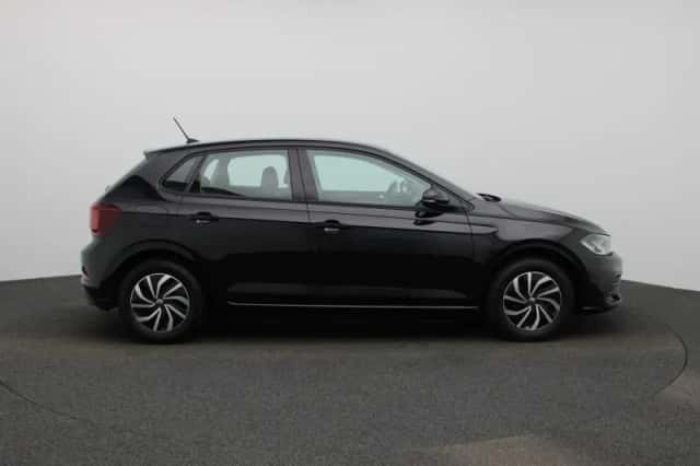 Volkswagen Polo (2022) thumbnail 6