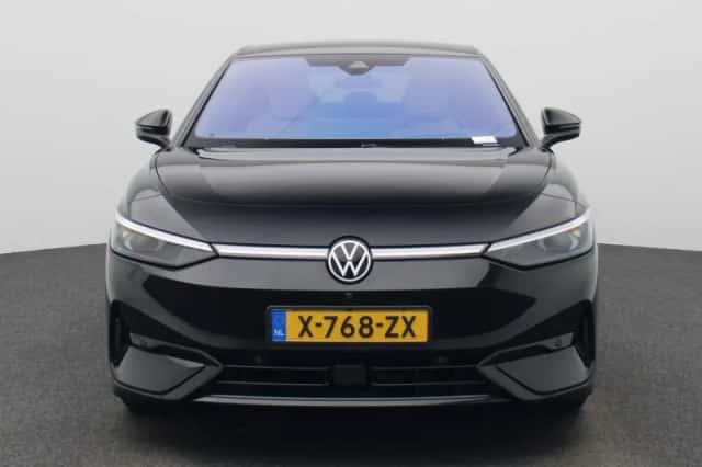 Volkswagen ID.7 (2024) thumbnail 3