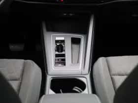 Volkswagen Golf (2024) thumbnail 9
