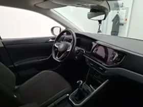 Volkswagen Taigo (2022) thumbnail 3