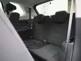 Volkswagen Tiguan (2025) thumbnail 13