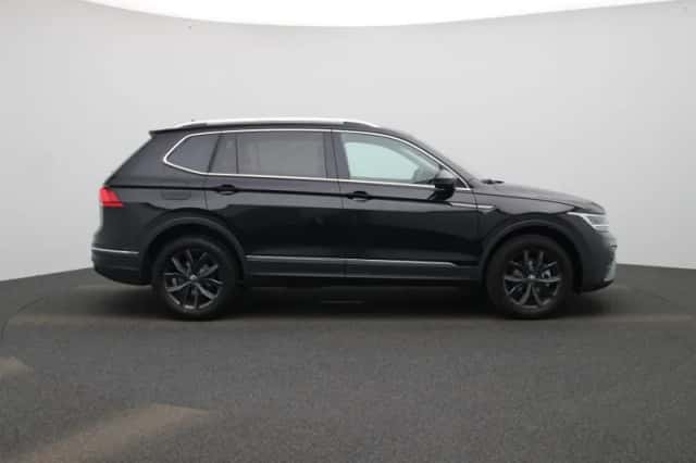Volkswagen Tiguan (2025) thumbnail 6