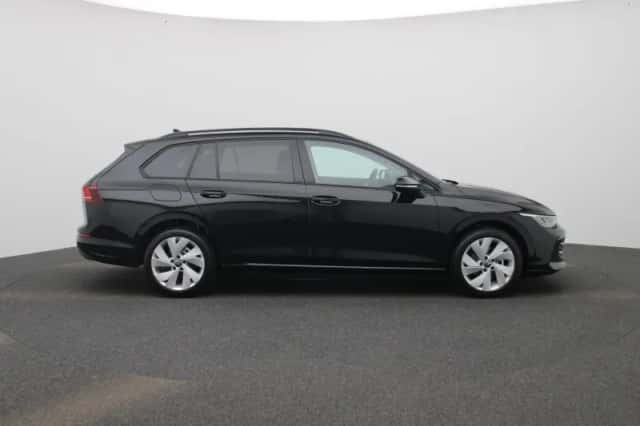 Volkswagen Golf (2025) thumbnail 6