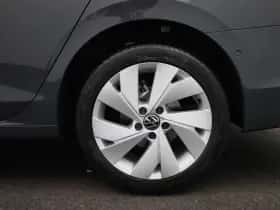 Volkswagen Golf (2025) thumbnail 13