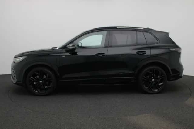 Volkswagen Tiguan (2025) thumbnail 4