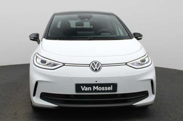 Volkswagen ID.3 (2026) thumbnail 3