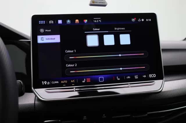 Volkswagen Golf (2025) thumbnail 35