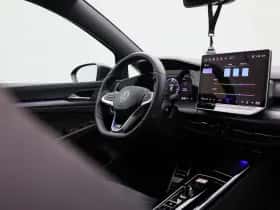 Volkswagen Golf (2025) thumbnail 39