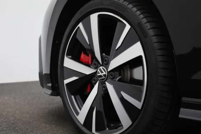 Volkswagen Golf (2025) thumbnail 44