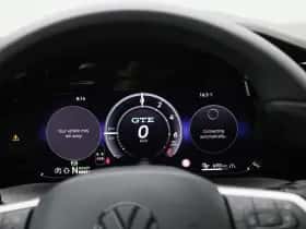 Volkswagen Golf (2025) thumbnail 8