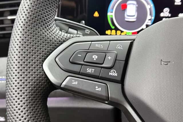 Volkswagen Tiguan (2026) thumbnail 6