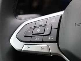 Volkswagen Golf (2025) thumbnail 18