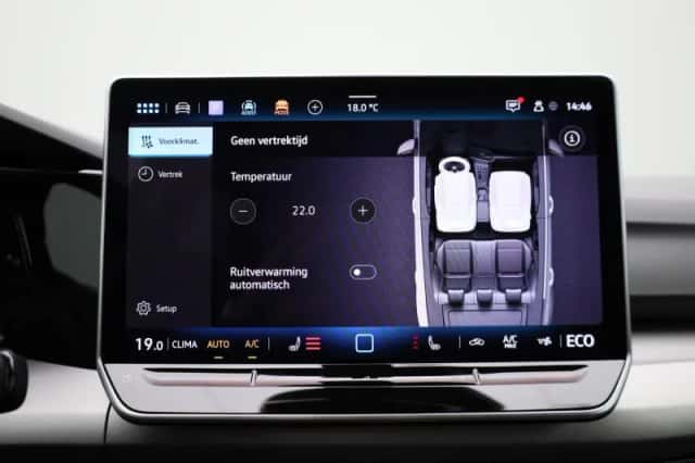 Volkswagen Golf (2025) thumbnail 24