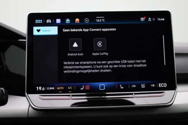 Volkswagen Golf (2025) thumbnail 25