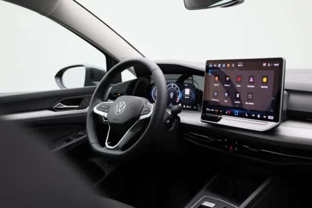 Volkswagen Golf (2025) thumbnail 36
