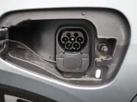 Volkswagen Golf (2025) thumbnail 16