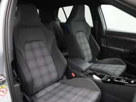 Volkswagen Golf (2025) thumbnail 44